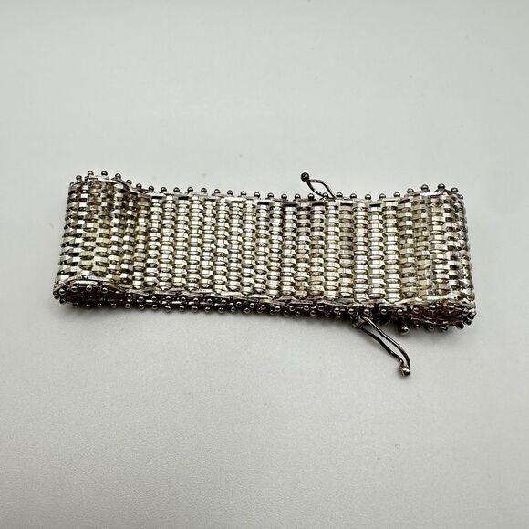 Unbelievable solid Sterling silver mesh like bracelet! - Picture 7 of 12